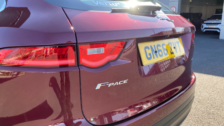 Jaguar F-Pace 2.0d Portfolio 5dr Auto AWD Diesel Estate